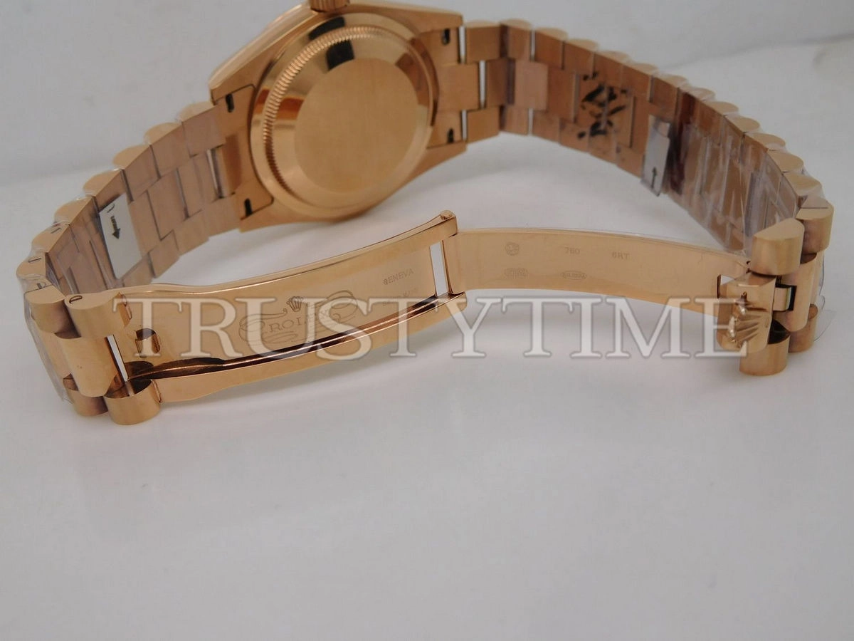 Копия часов Rolex Day-Date 36mm 118235F-0121