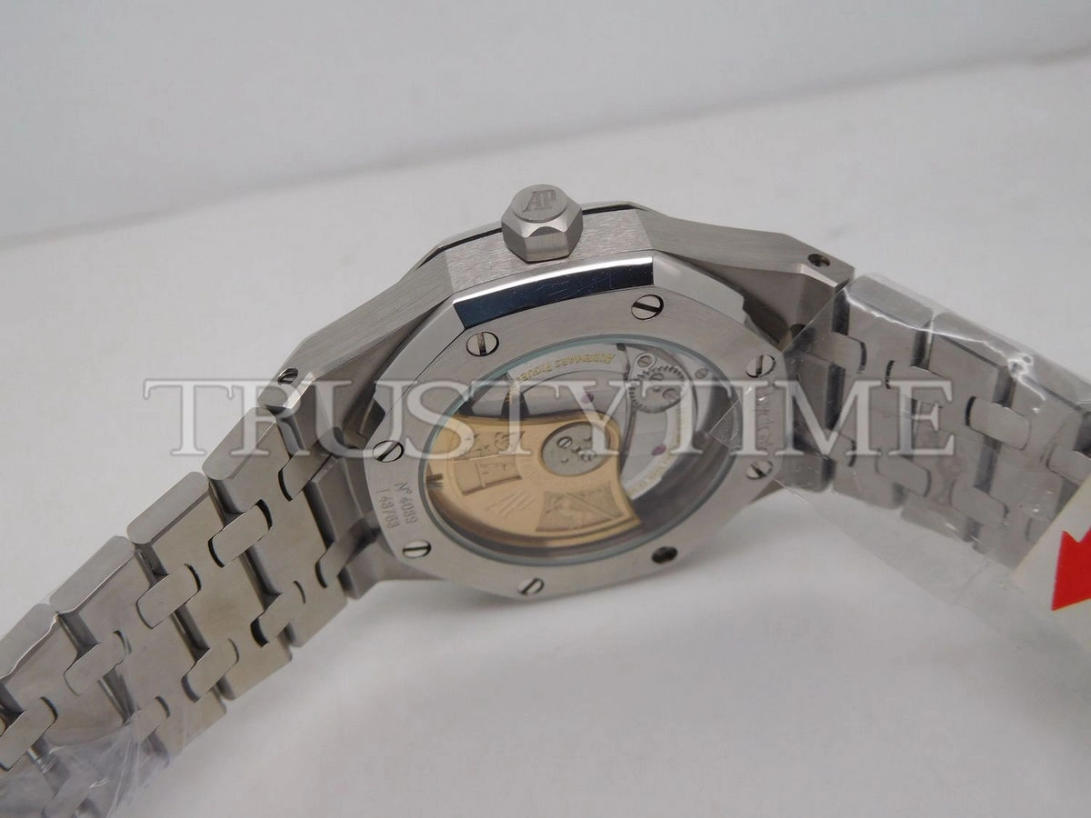Копия часов Audemars Piguet Royal Oak Frosted 37mm 15454BC.GG.1259BC.01