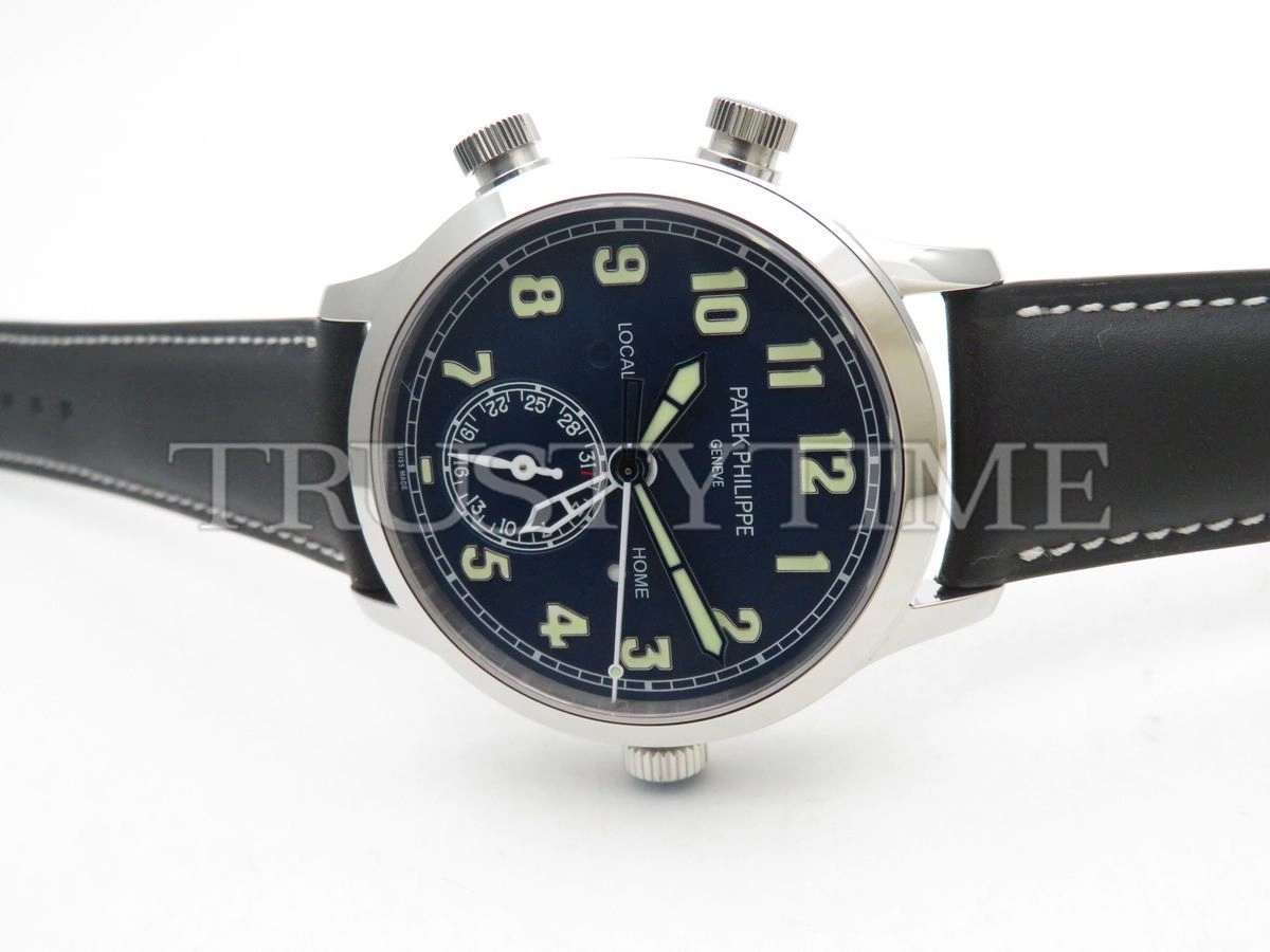 Копия часов Patek Philippe Calatrava Pilot Travel Time 42mm 5524G-001