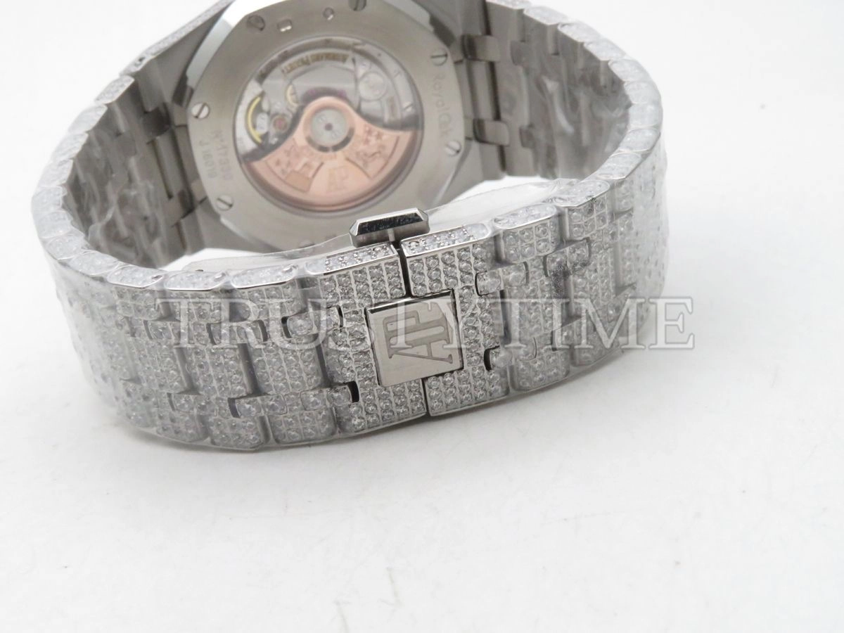 Копия часов Audemars Piguet Royal Oak 15400 Full Diamond