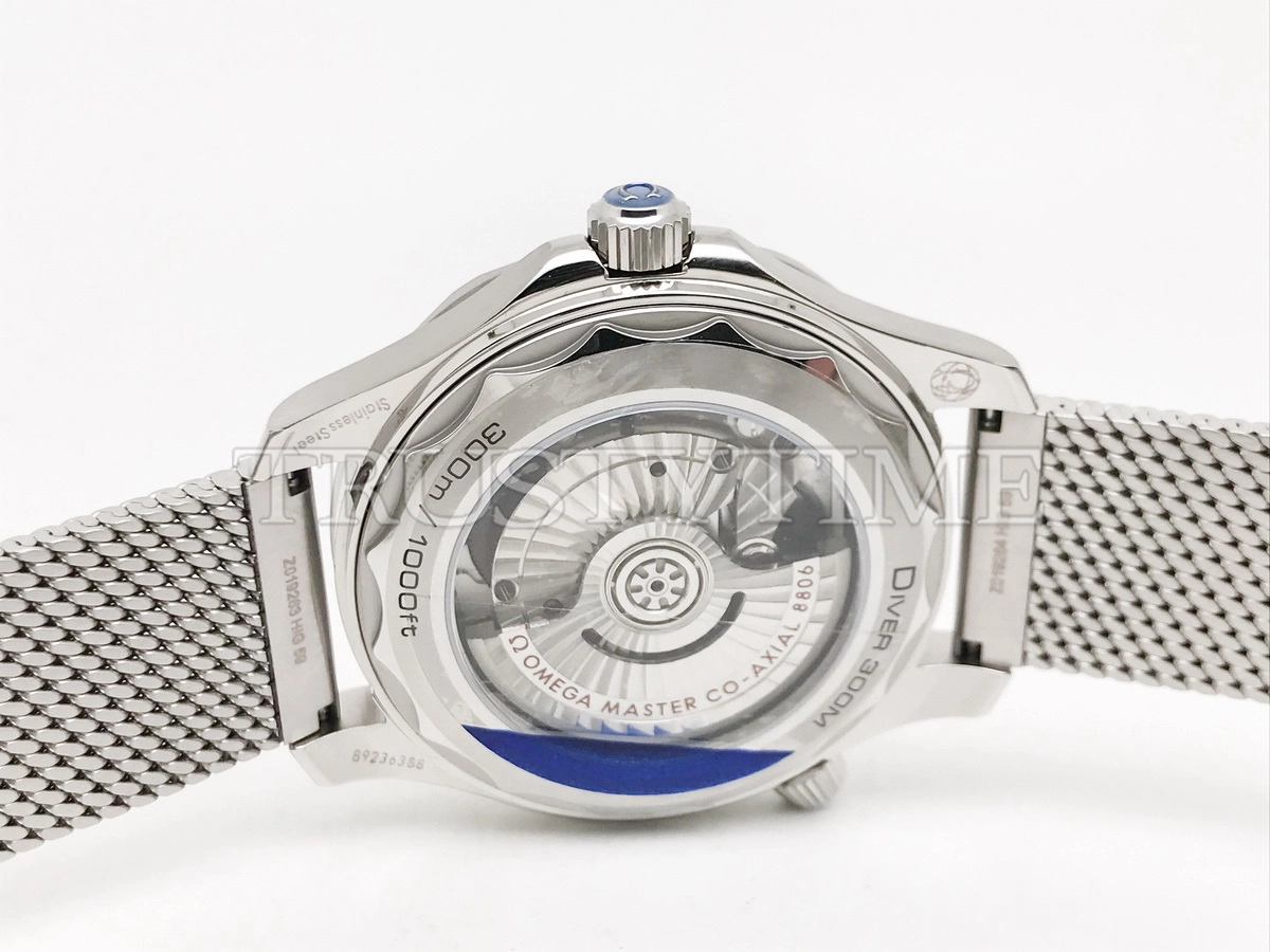 Копия часов Omega Seamaster Diver 300 Co-axial Master Chronometer 42mm 210.30.42.20.06.002