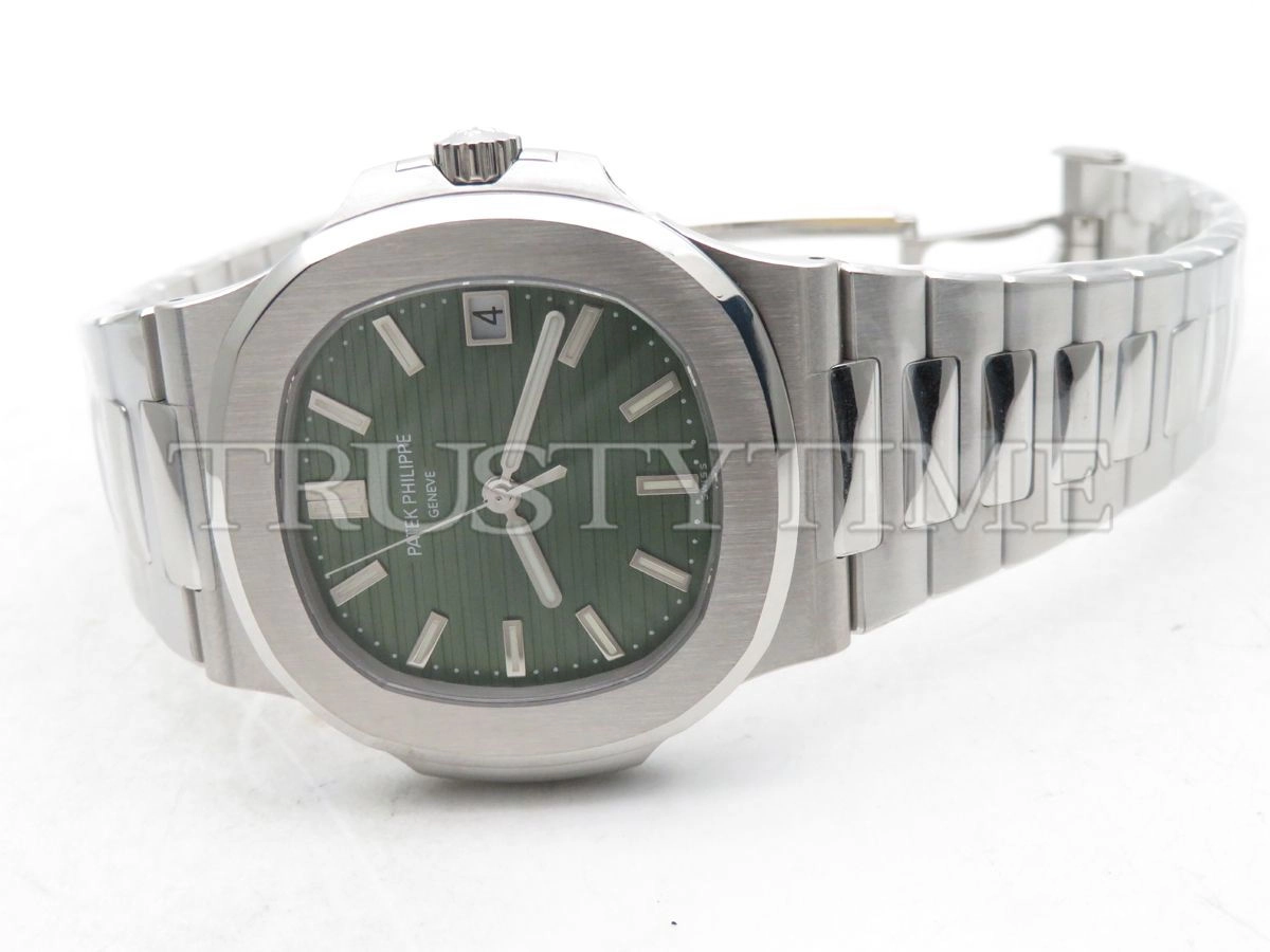 Копия часов Patek Philippe Nautilus 40mm 5711-1A-014