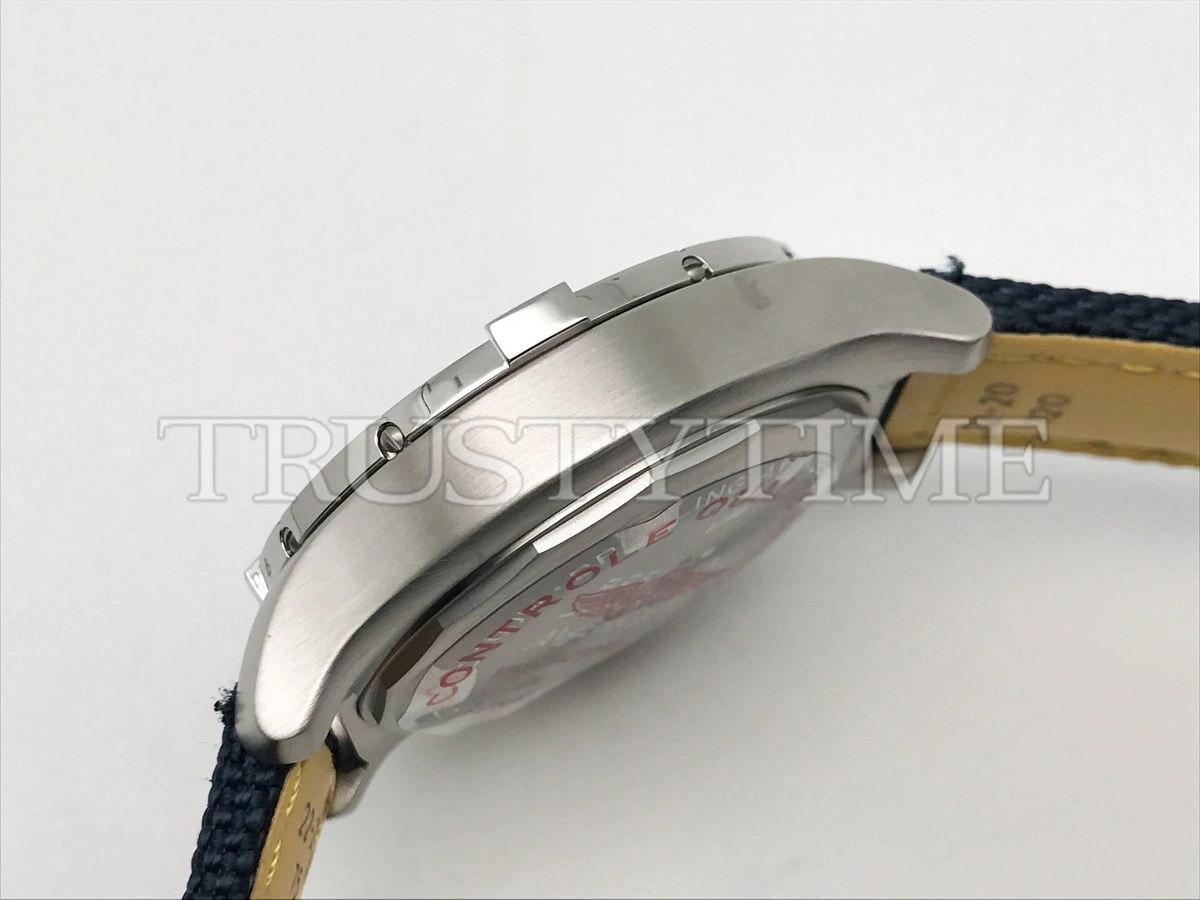 Копия часов Breitling Avenger Chronograph 45 A13317101C1X1