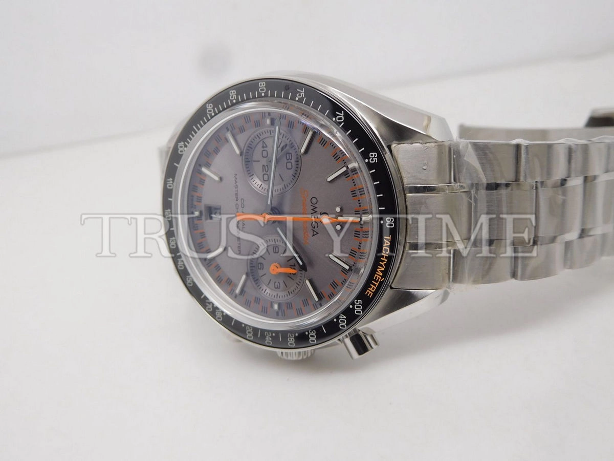 Копия часов Omega Speedmaster Racing Co-axial Master Chronometer Chronograph 44mm 329.30.44.51.06.001