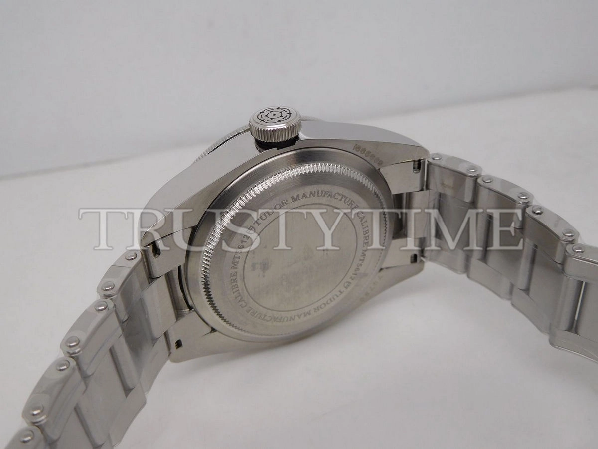 Копия часов Tudor Heritage Black Bay 41mm M79730-0001