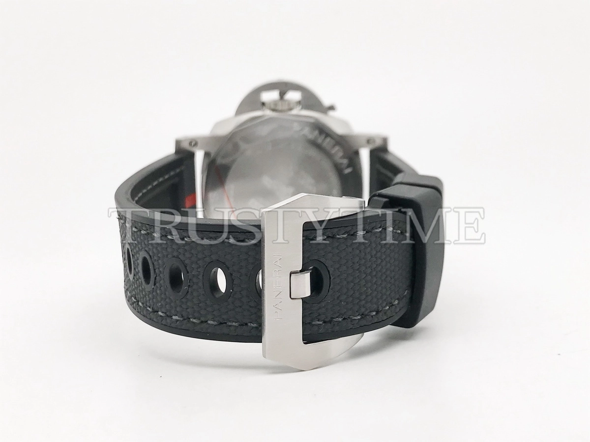 Копия часов Panerai Submersible Luna Rossa 42mm PAM01579