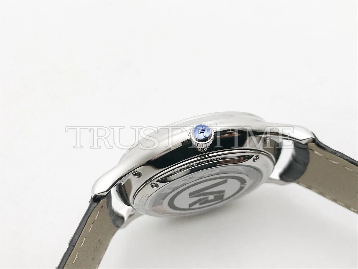 Копия часов Jaeger-LeCoultre Master Ultra Thin Perpetual 39mm 1303520