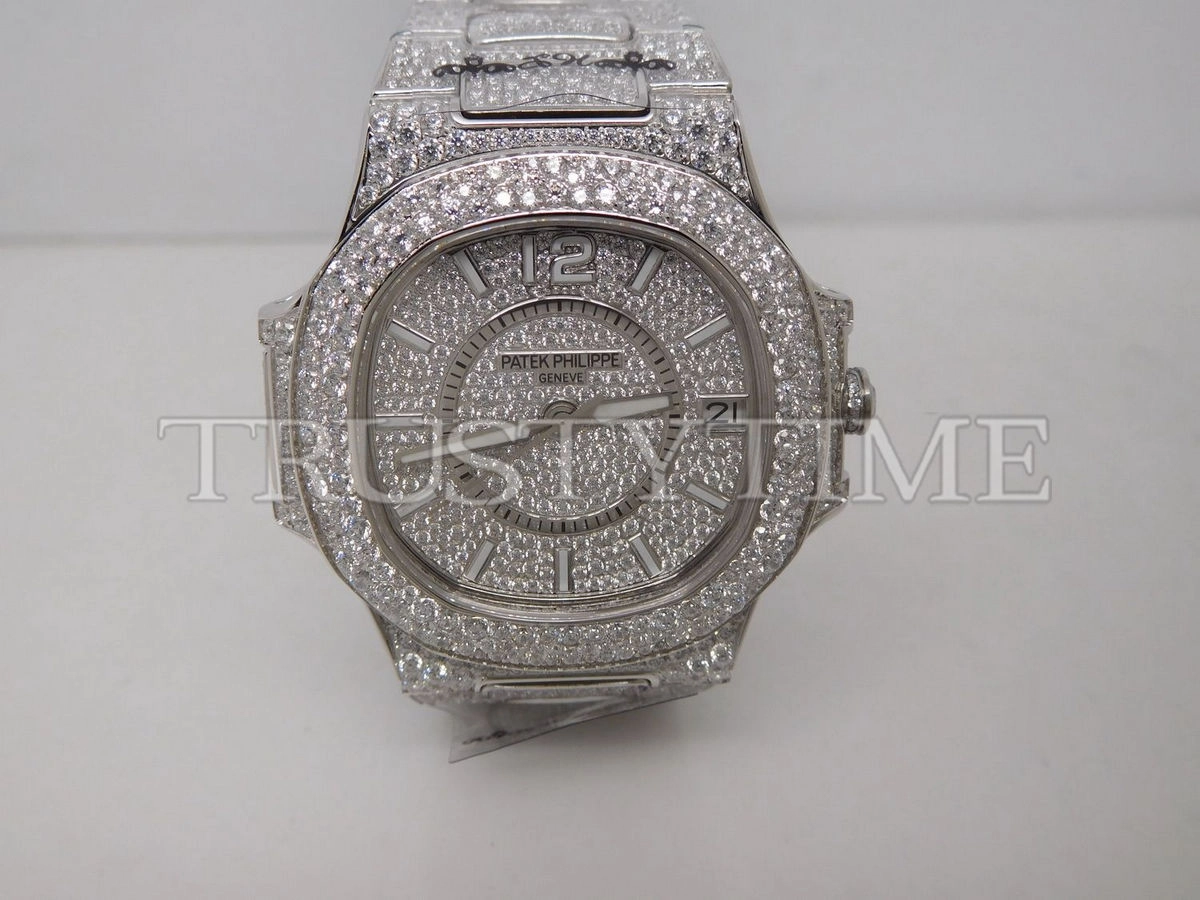 Копия часов Patek Philippe Nautilus Ladies 34mm 7021/1G-001