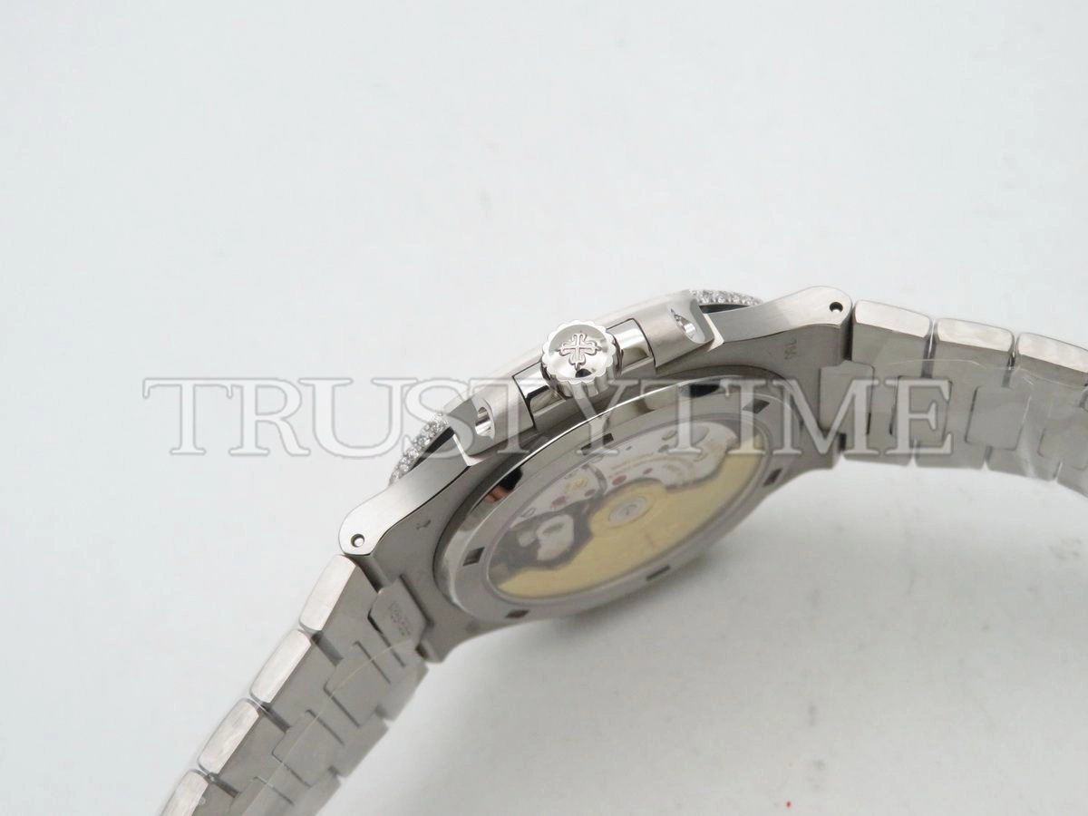 Копия часов Patek Philippe Nautilus 40mm 5719/1G-001