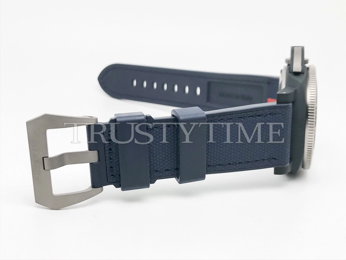 Копия часов Panerai Submersible QuarantaQuattro Luna Rossa Ti-Ceramitech™ PAM01466