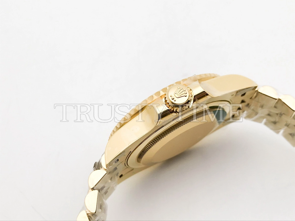 Копия часов Rolex GMT Master II 40mm 126718GRNR-0001