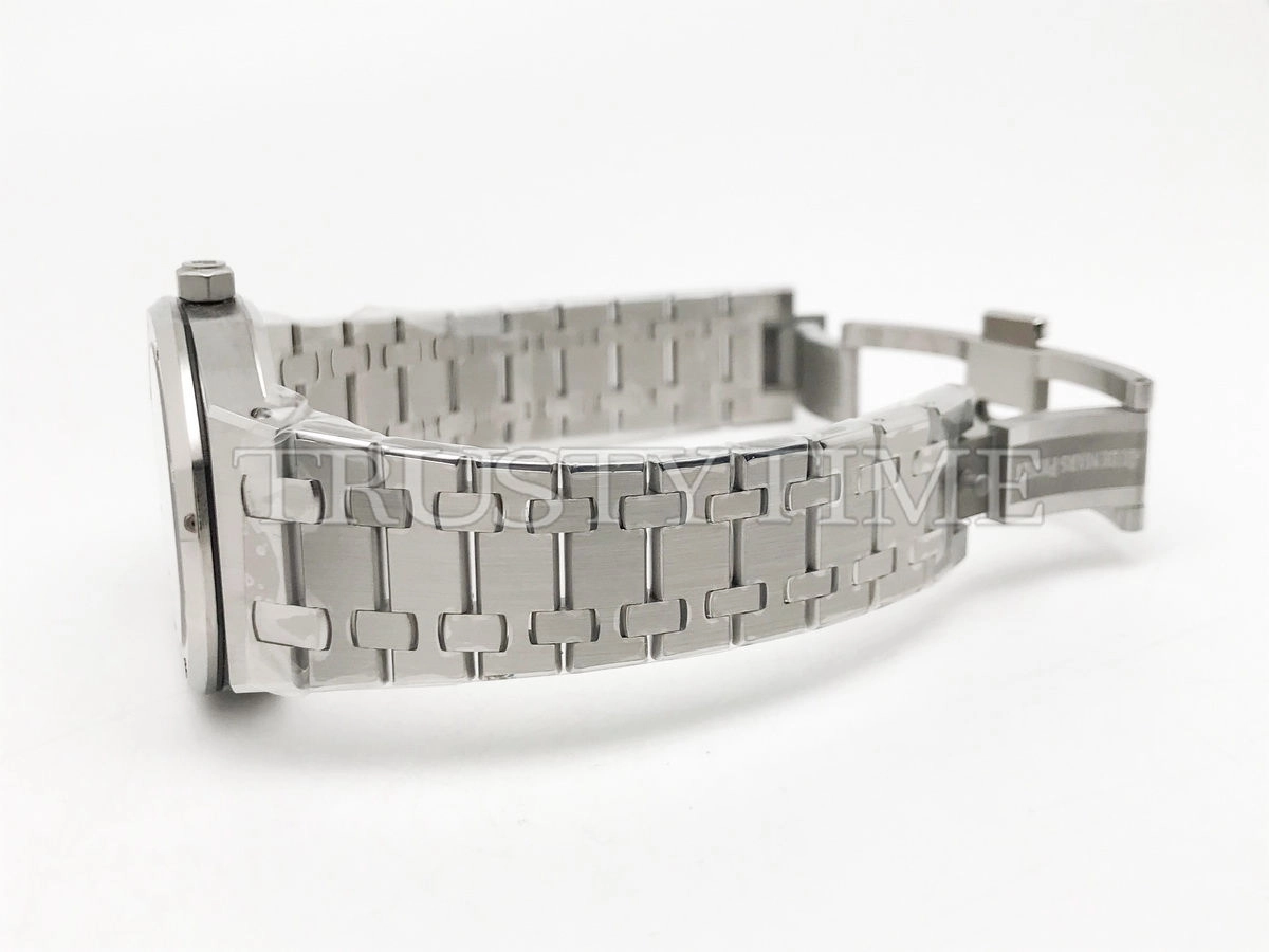 Копия часов Audemars Piguet Royal Oak Selfwinding 34mm 77350ST.OO.1261ST.01