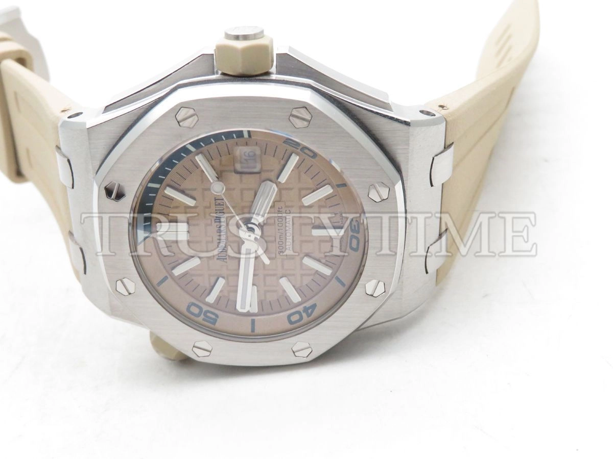 Копия часов Audemars Piguet Royal Oak Offshore Diver 15710ST.OO.A085CA.01