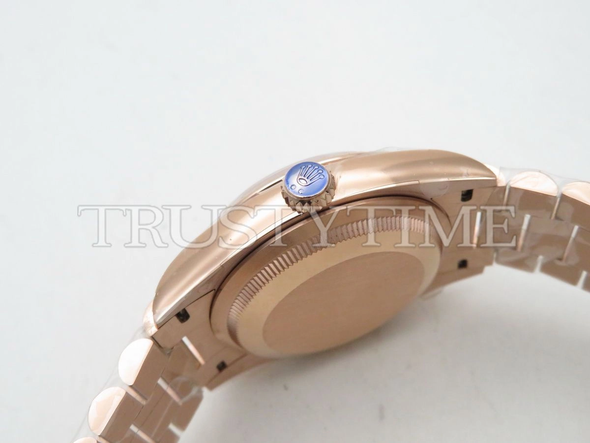 Копия часов Rolex Day-Date 36mm 128235-0029
