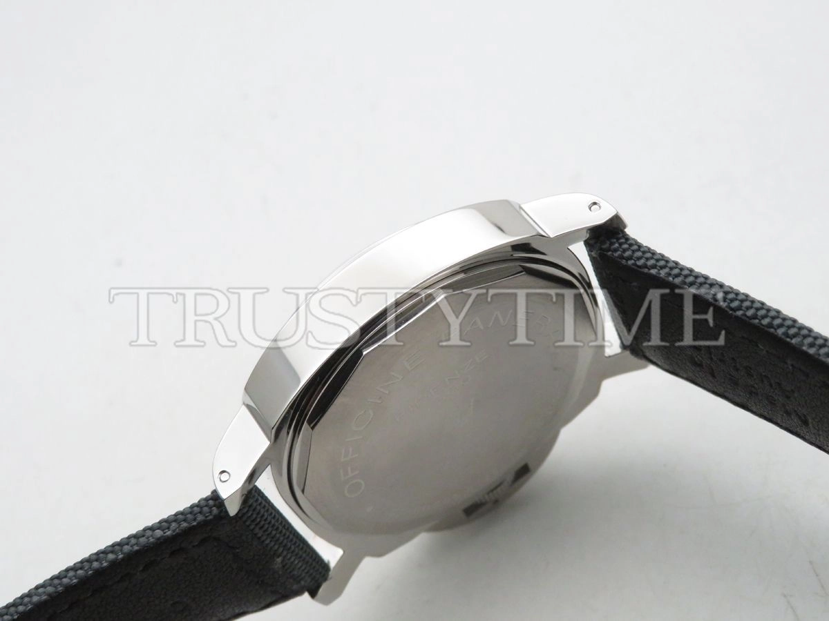 Копия часов Panerai Luminor Base Logo 3 Days Black - Blue OP 44mm PAM00774