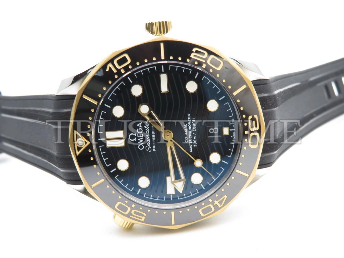 Копия часов Omega Seamaster Diver 300m Co-axial Chronometer 42mm 210.22.42.20.01.001