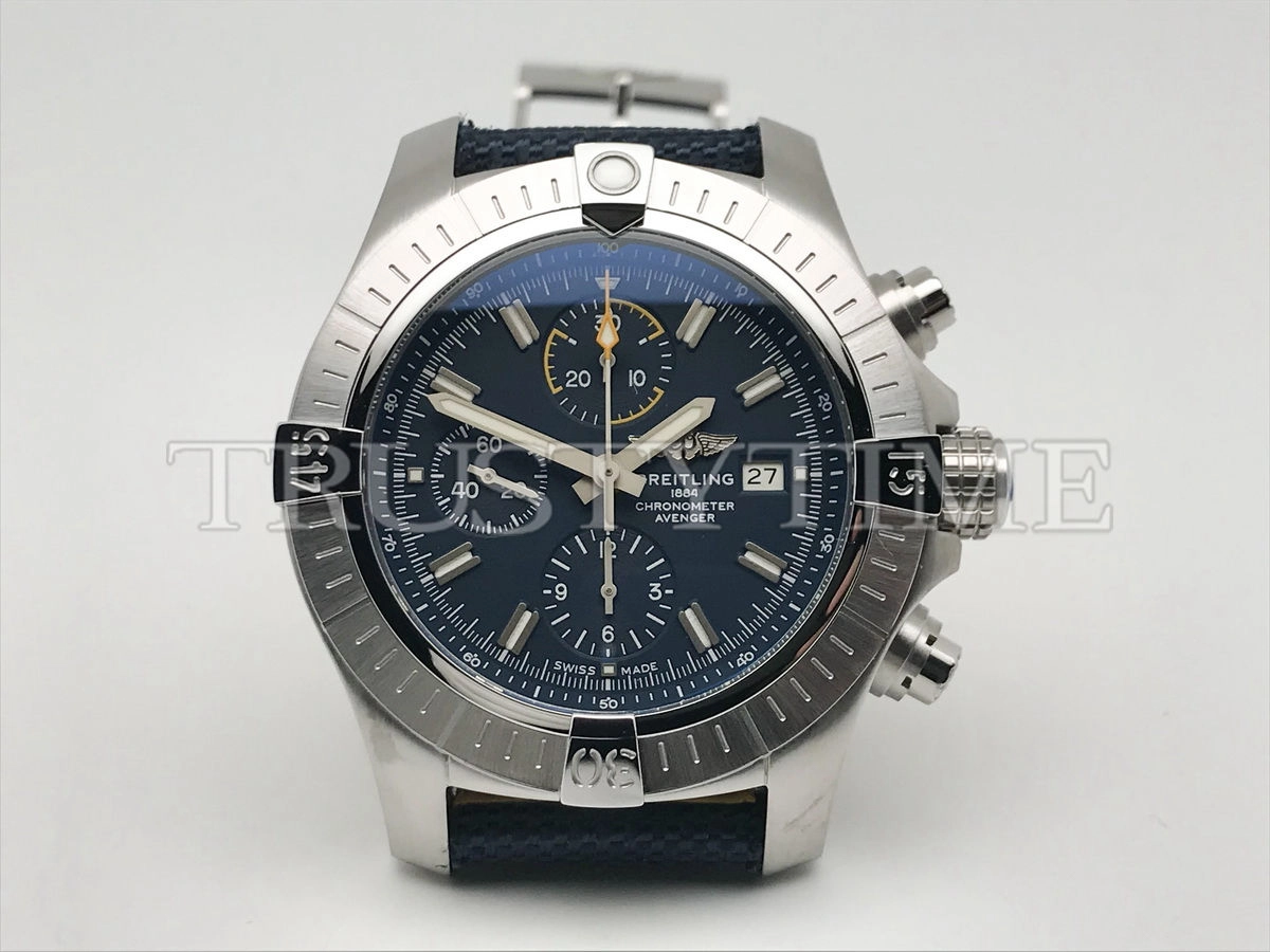 Копия часов Breitling Avenger Chronograph 45 A13317101C1X1