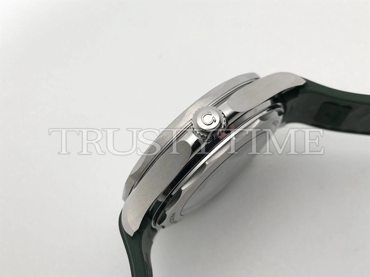 Копия часов Omega Seamaster Diver 300m Co-axial Master Chronometer 42mm 210.32.42.20.10.001