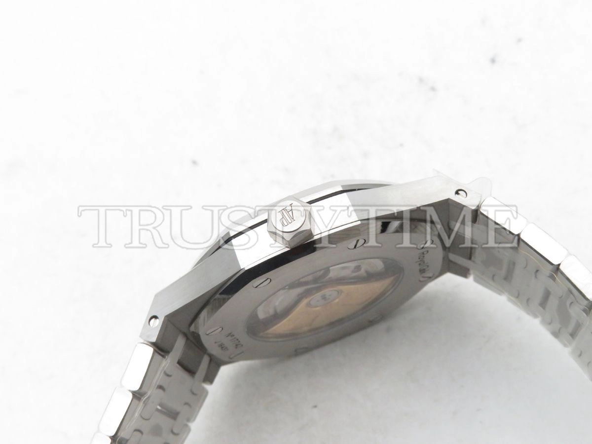 Копия часов Audemars Piguet Royal Oak Automatic II 15400ST.OO.1220ST.02