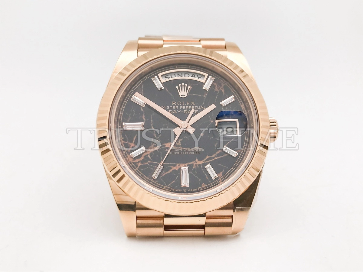 Копия часов Rolex Day-Date 40mm 228235-0045