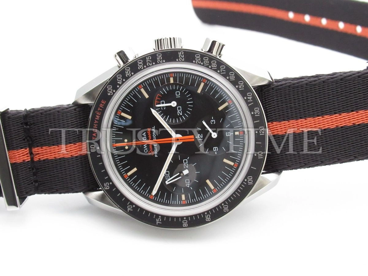 Копия часов Omega SpeedMaster Speedy Tuesday 2 Ultraman 42mm 311.12.42.30.01.001