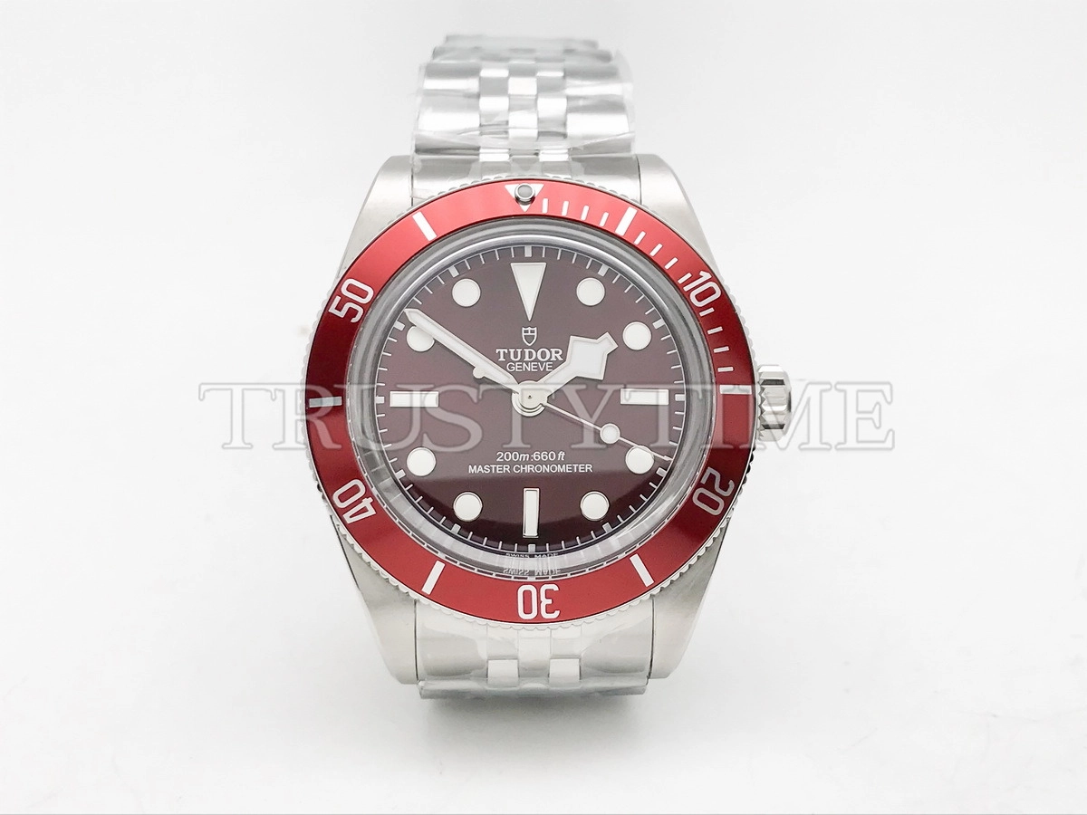 Копия часов Tudor Heritage Black Bay 58 Fifty Eight 39mm Burgundy Red M7939A1A0RU-0001