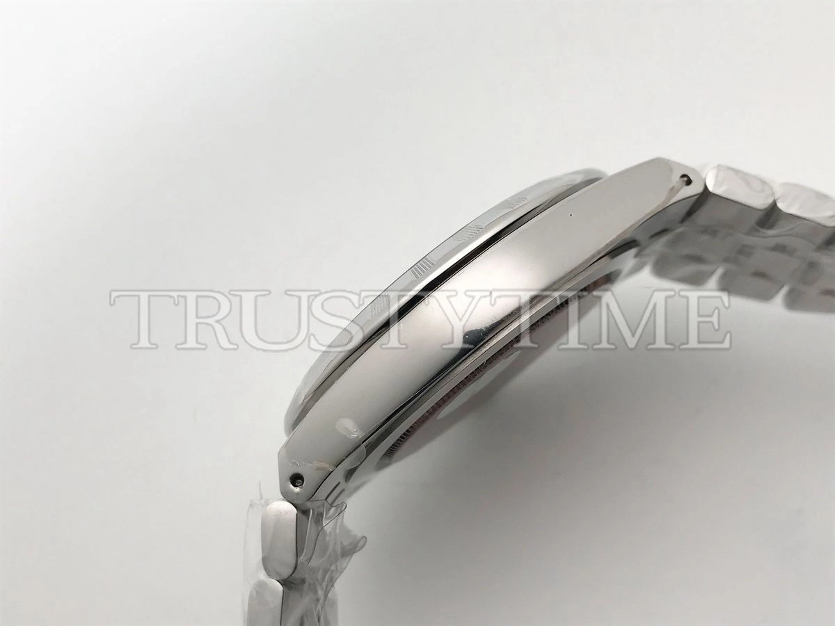 Копия часов Tudor Royal Day-Date 41mm M28600-0005
