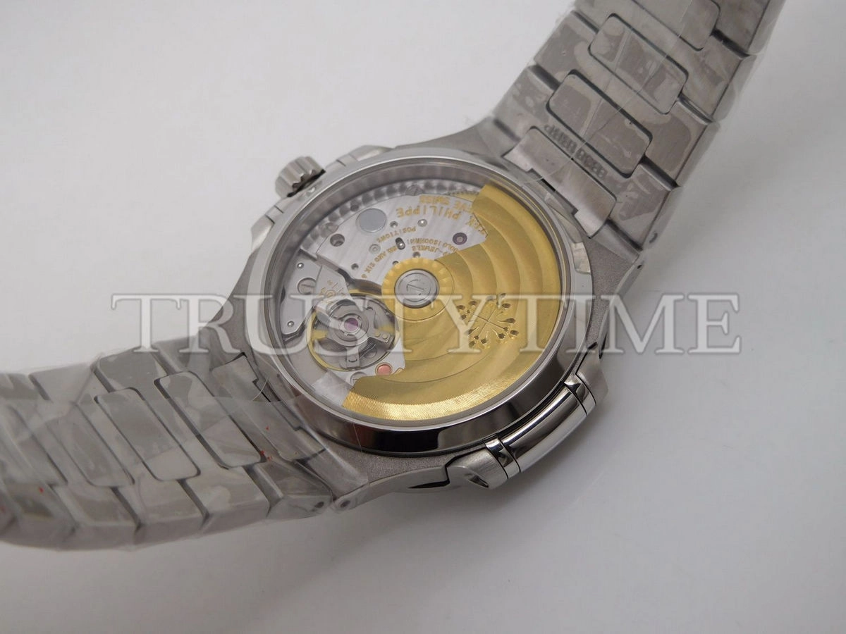 Копия часов Patek Philippe Nautilus Lades 34mm 7018/1A-011