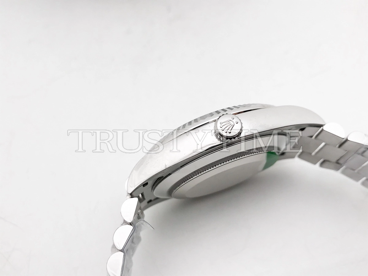 Копия часов Rolex Day-Date 40mm 228239-0060