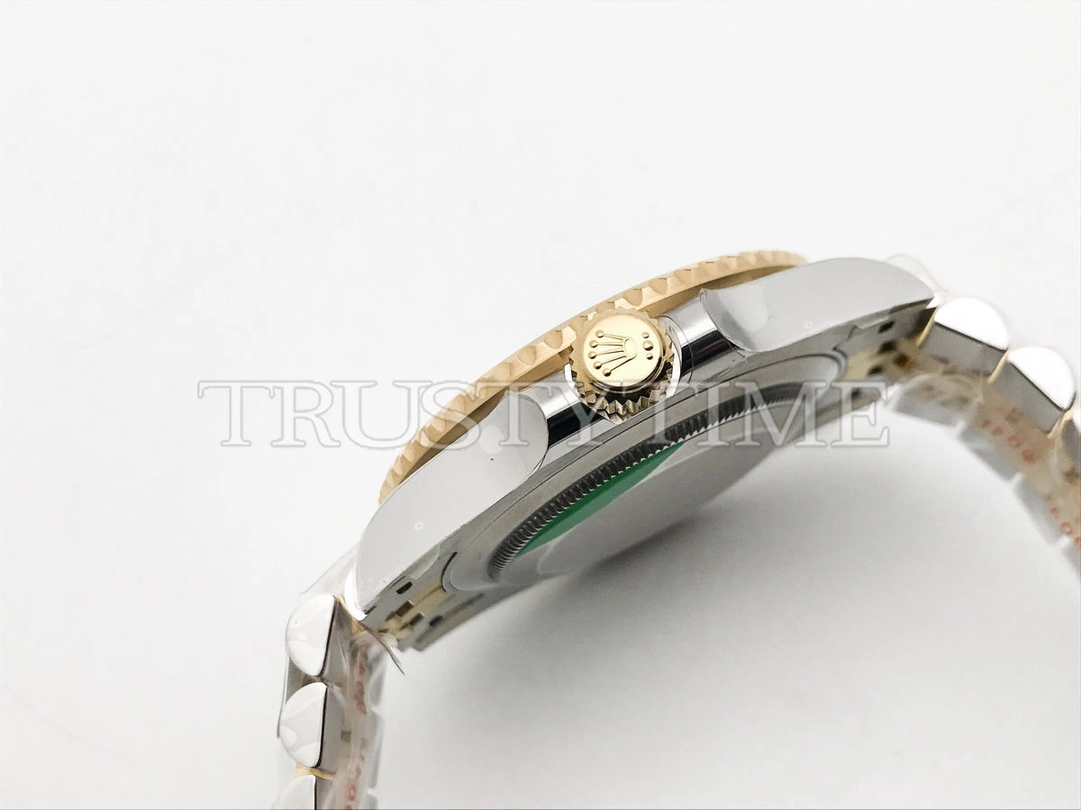 Копия часов Rolex GMT Master II 40mm 126713GRNR-0001