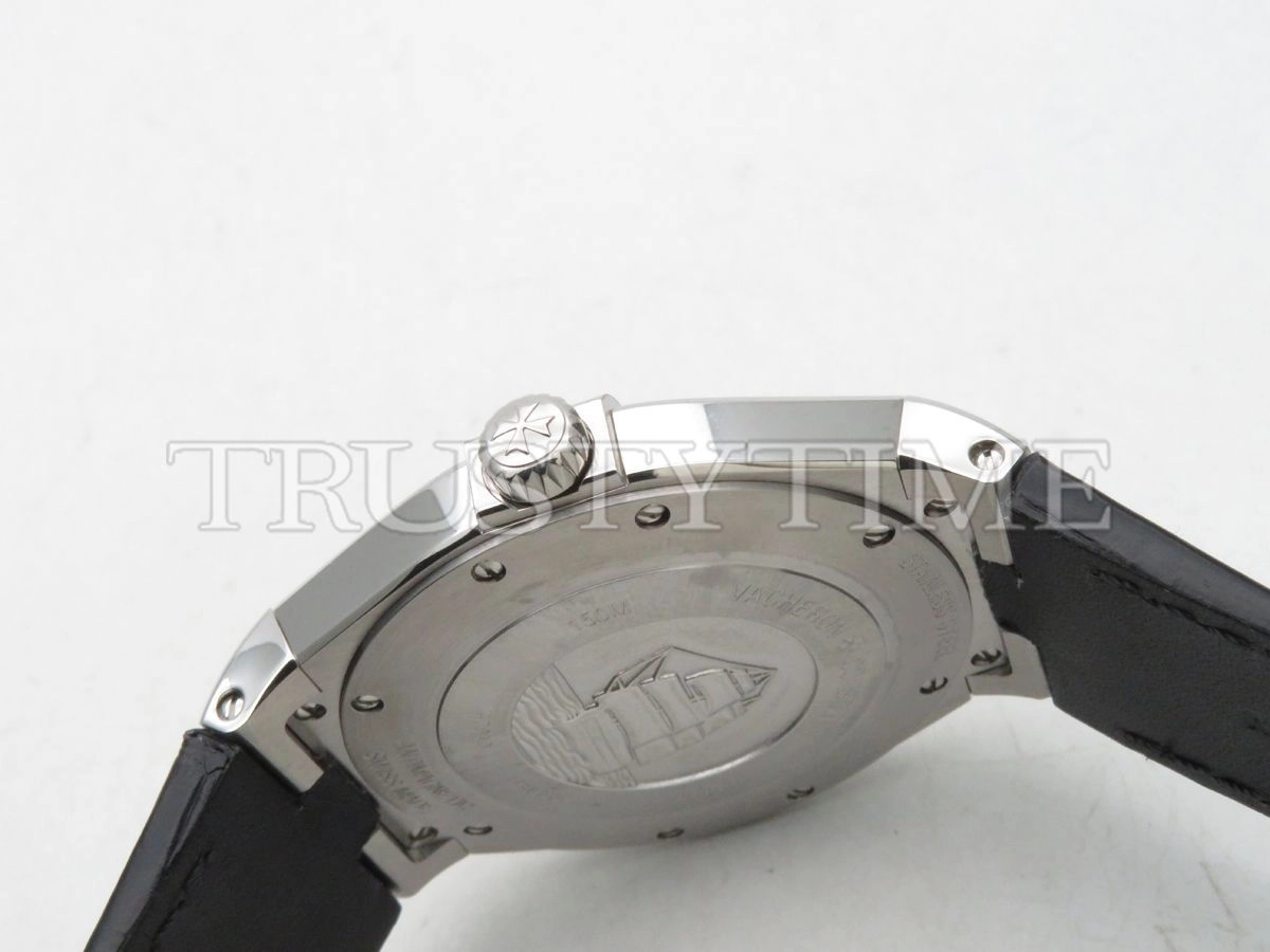 Копия часов Vacheron Constantin Overseas 42mm 47040/000W-9500