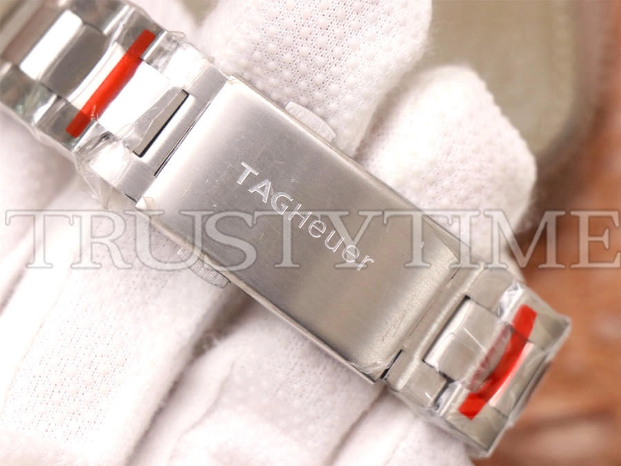 Копия часов Tag Heuer Autavia Isograph Calibre 5 42mm WBE5114.EB0173