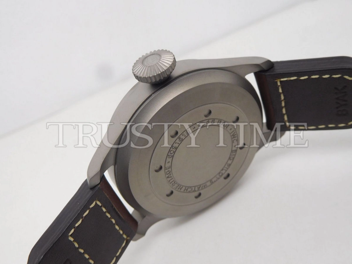 Копия часов IWC Pilot's Watch Heritage 46mm IW501004