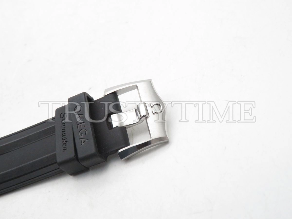 Копия часов Omega Seamaster Diver 300m Co-axial Chronometer James Bond Limited Edition No Date 42mm 210.22.42.20.01.003