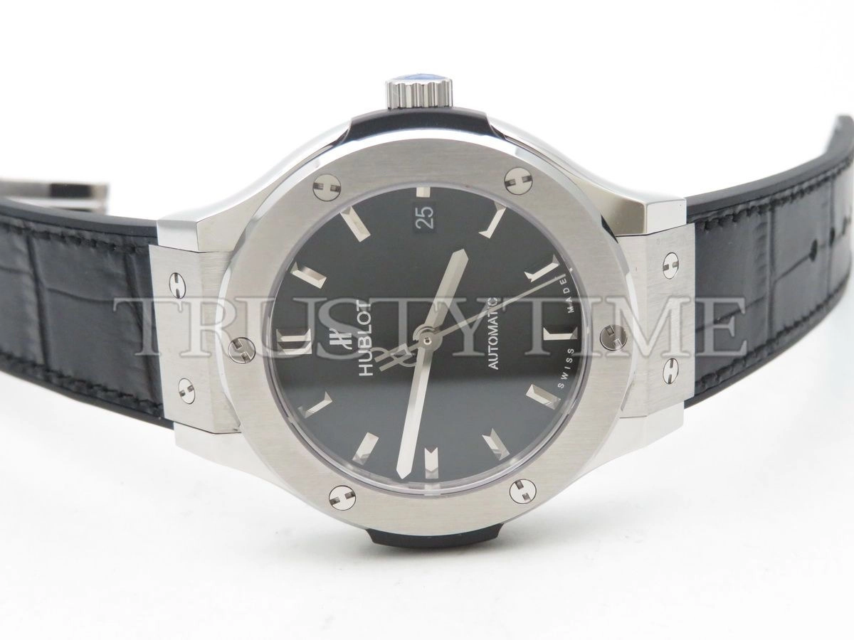 Копия часов Hublot Classic Fusion 38mm 565.NX.1171.LR