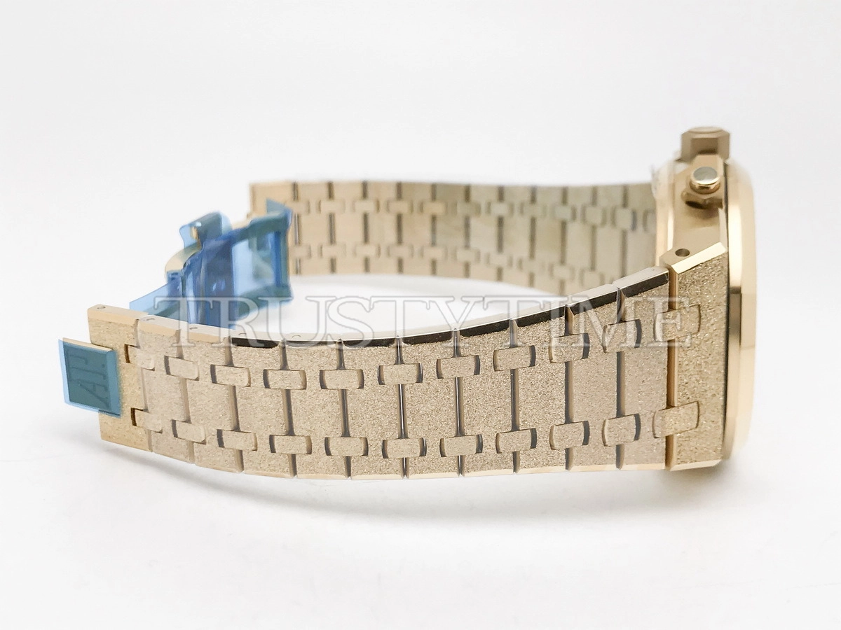 Копия часов Audemars Piguet Royal Oak Frosted Gold Selfwinding Chronograph 26240BA.GG.1324BA.01
