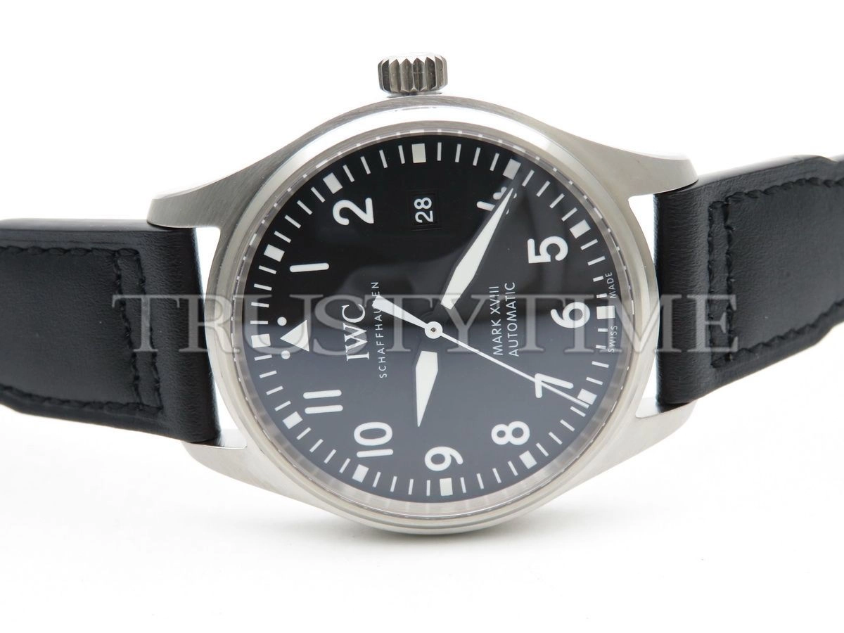 Копия часов IWC Pilot's Watch Mark XVIII 40mm IW327001