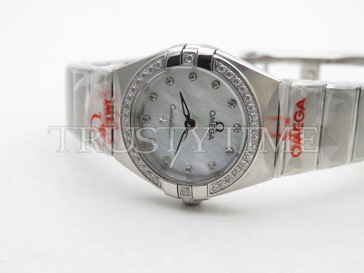 Копия часов Omega Constellation Quartz 25mm 131.15.25.60.55.001