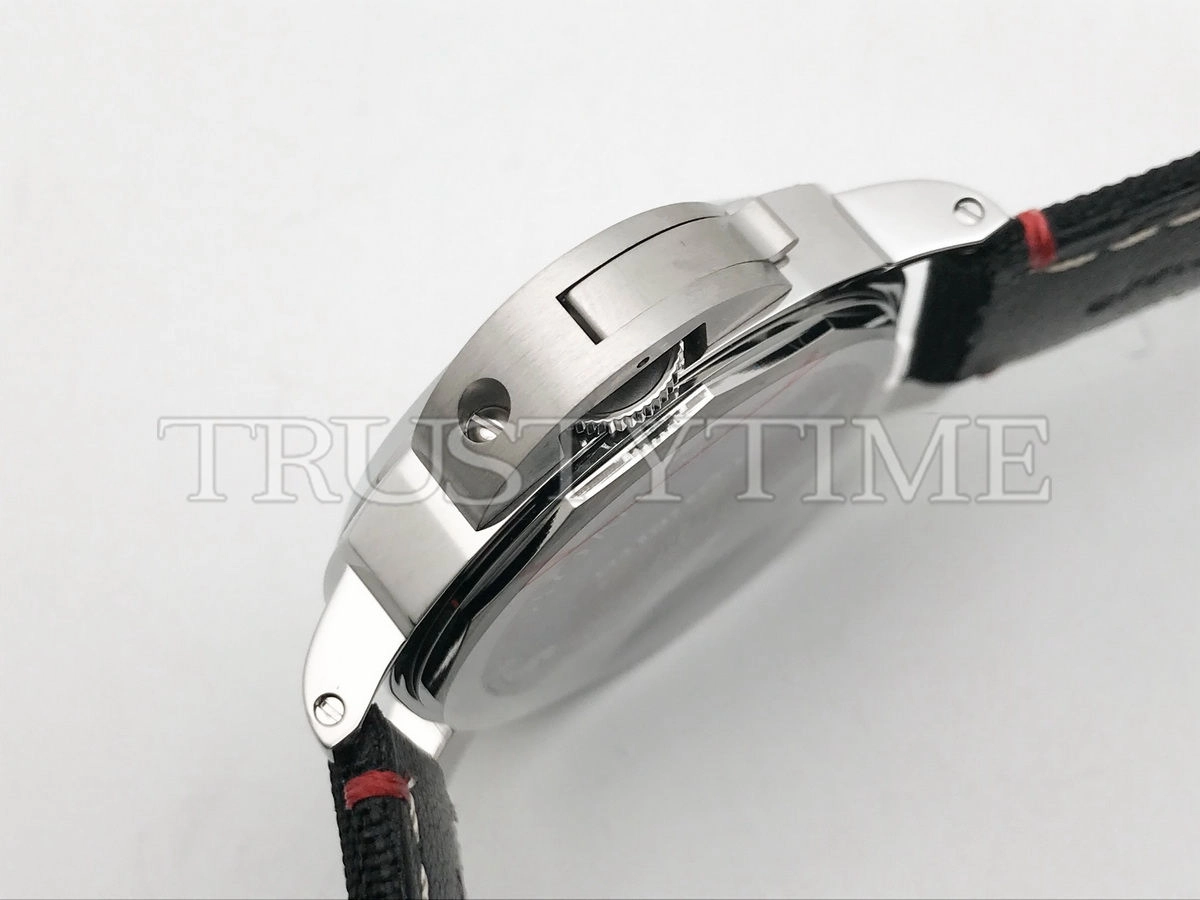 Копия часов Panerai Luminor Luna Rossa 44mm PAM01342