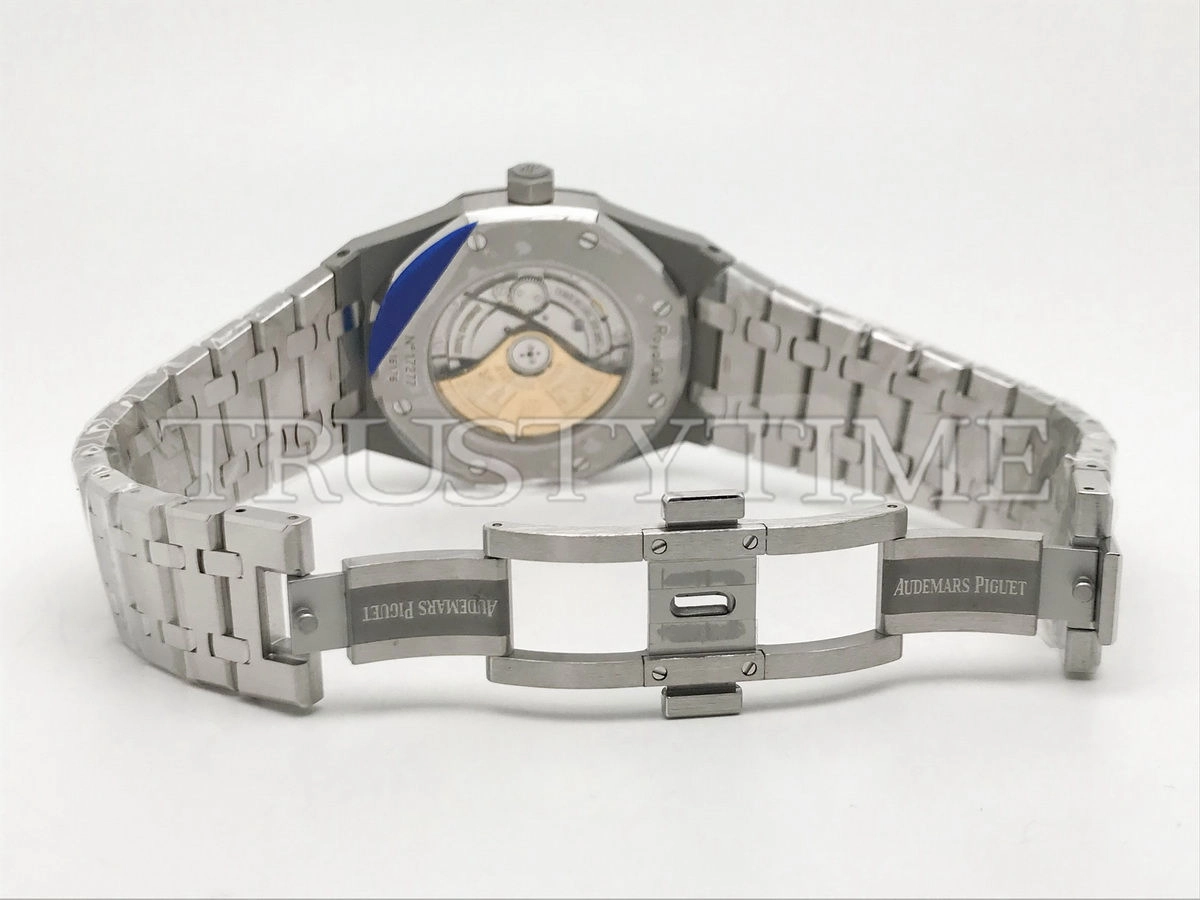 Копия часов Audemars Piguet Royal Oak Silver MAD Paris Edition Customized 1017 ALYX 9SM