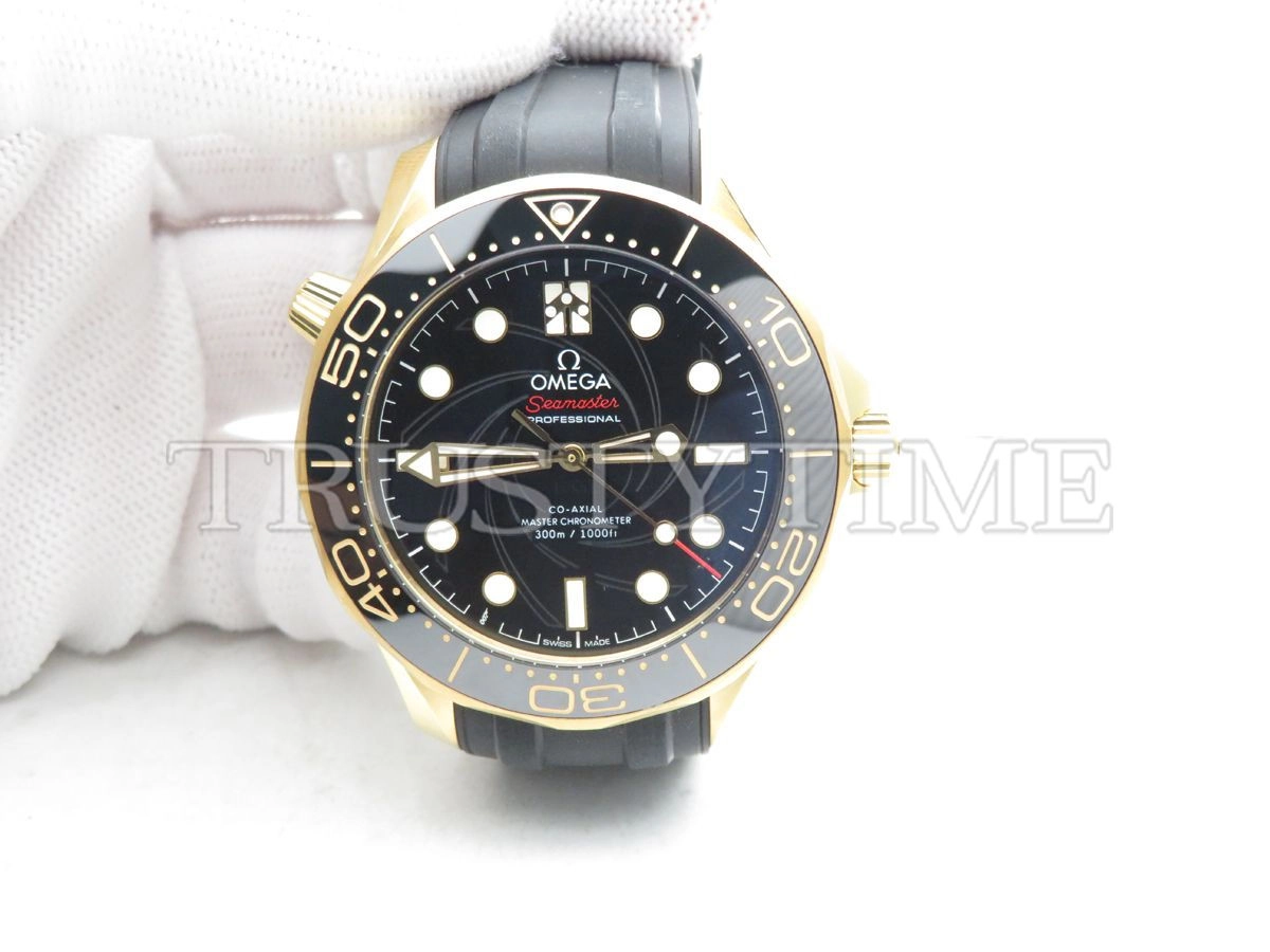 Копия часов Omega Seamaster Diver 300m Co-axial Chronometer James Bond Limited Edition No Date 42mm 210.62.42.20.01.001