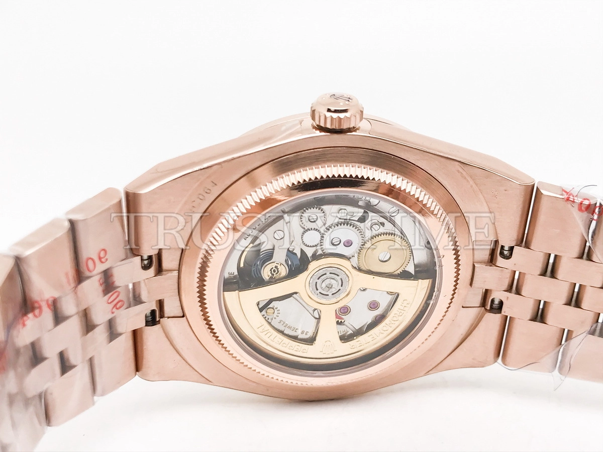Копия часов Rolex Land-Dweller 40mm 127385TBR-0003