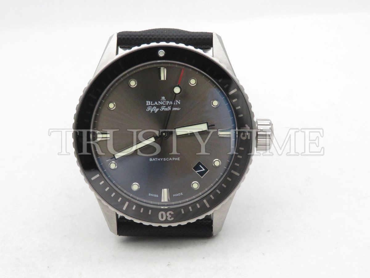 Копия часов Blancpain Fifty Fathoms 5000-1110-B52A