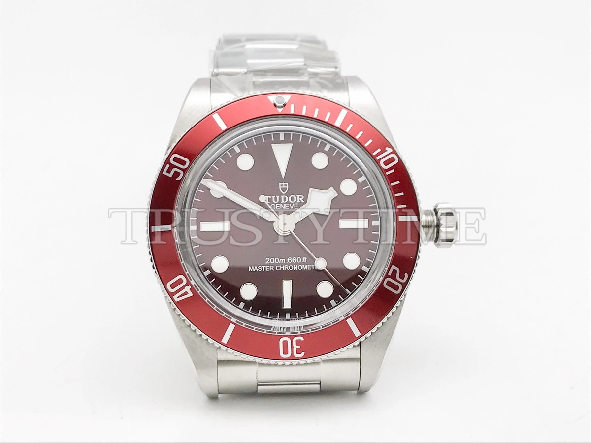 Копия часов Tudor Heritage Black Bay 58 Fifty Eight 39mm Burgundy Red M7939A1A0RU-0002