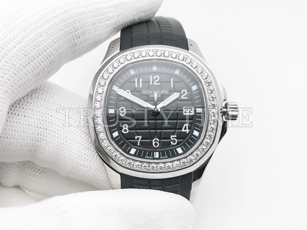 Копия часов Patek Philippe Aquanaut Luce 38.8mm 5267/200A-001