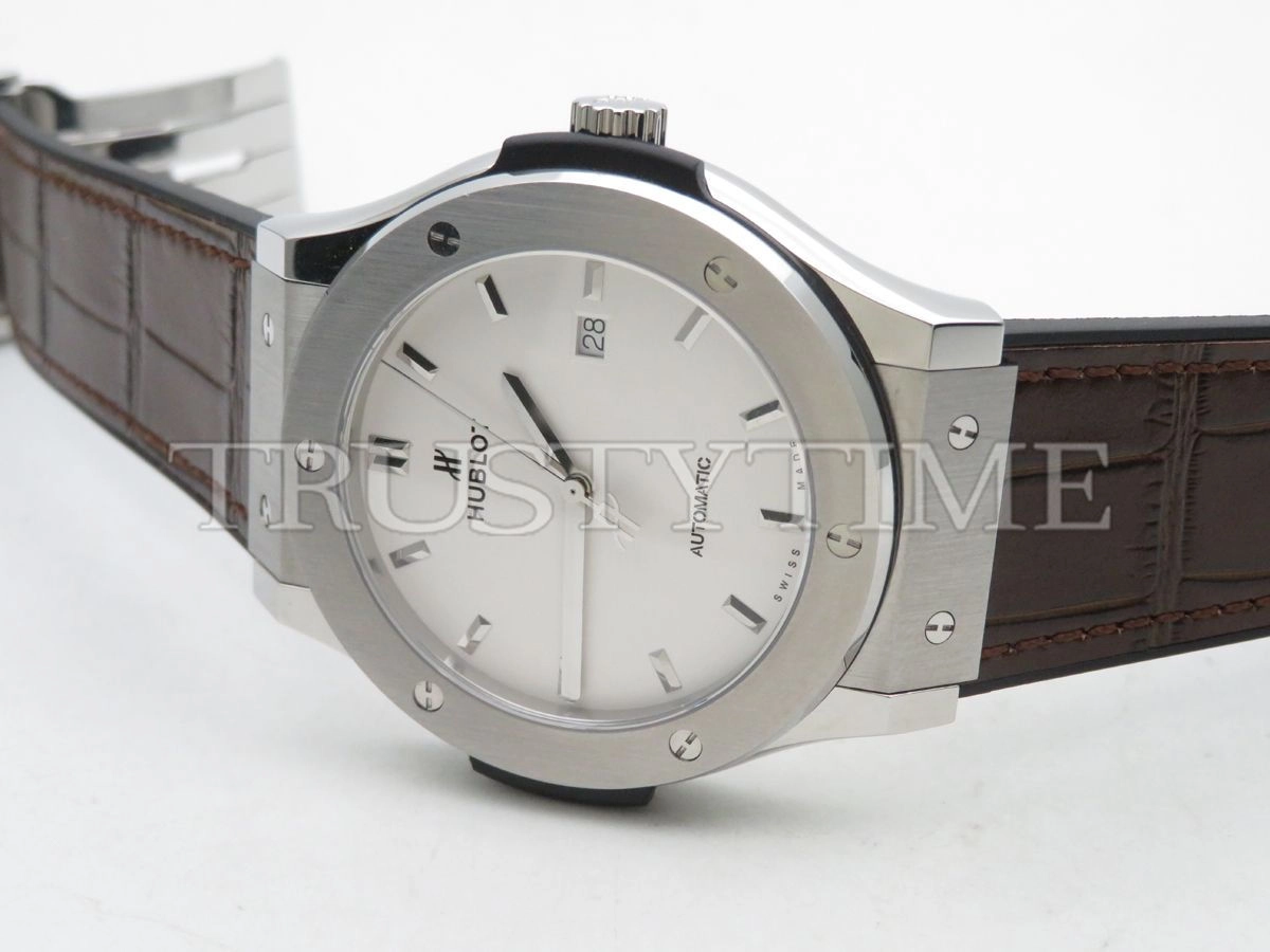 Копия часов Hublot Classic Fusion Titanium Opalin 45mm 511.NX.2611.LR