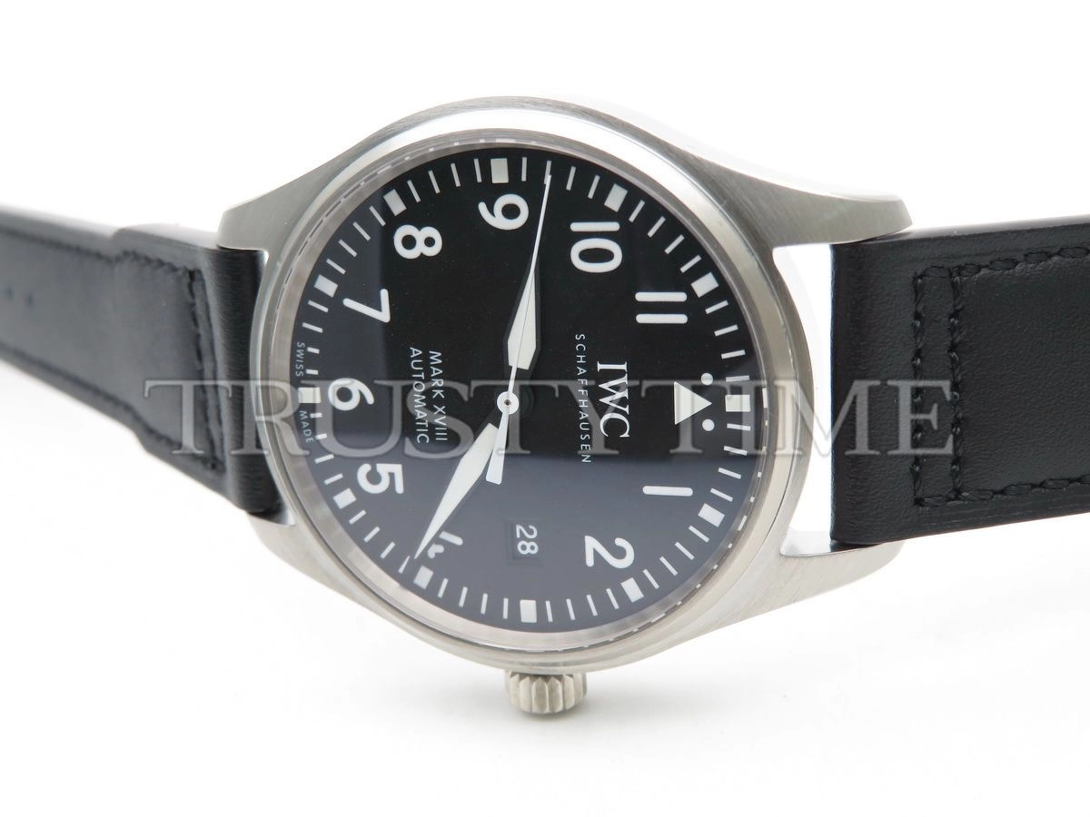 Копия часов IWC Pilot's Watch Mark XVIII 40mm IW327001