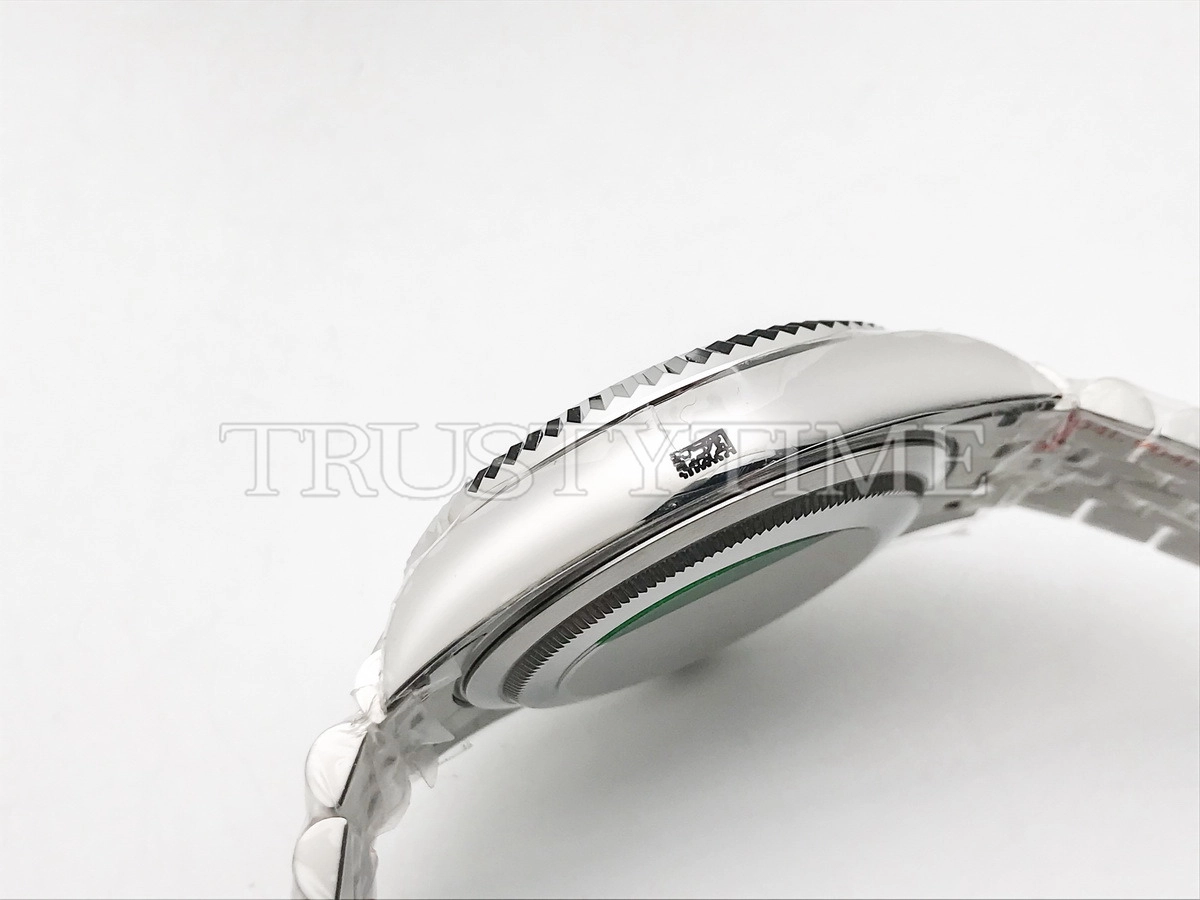 Копия часов Rolex Sky-Dweller 42mm 336934-0006