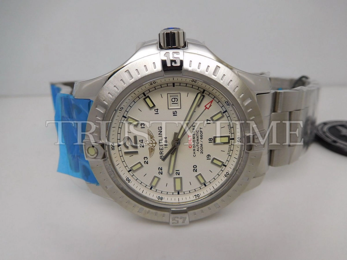Копия часов Breitling Colt Automatic Stratus 44 A1738811/G791/173A