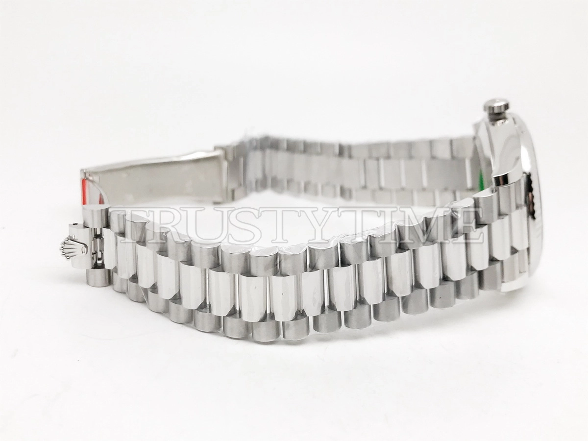 Копия часов Rolex Day-Date 40mm 228239-0060